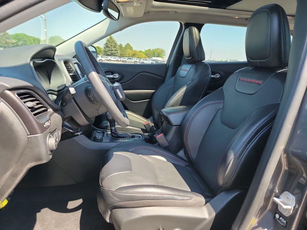 used 2022 Jeep Cherokee car