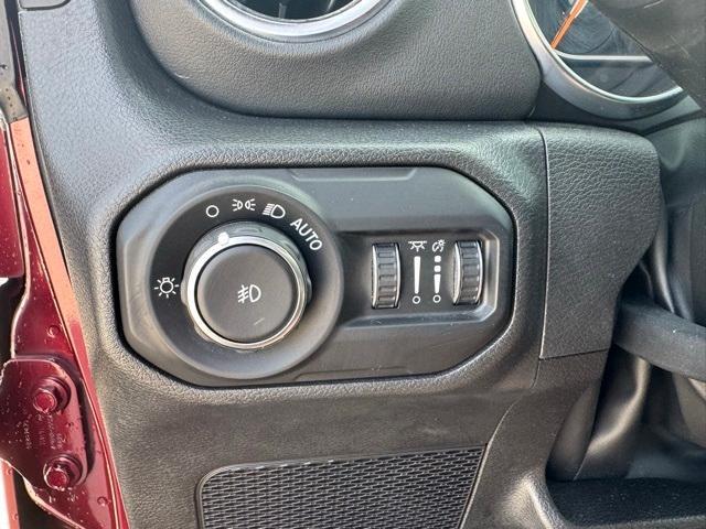 used 2022 Jeep Wrangler Unlimited car, priced at $37,224