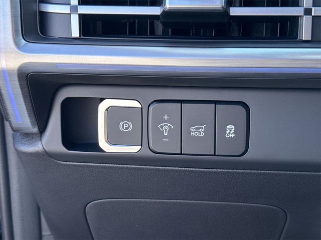 new 2025 Hyundai Santa Fe car, priced at $43,218