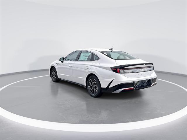 new 2025 Hyundai Sonata car, priced at $29,338