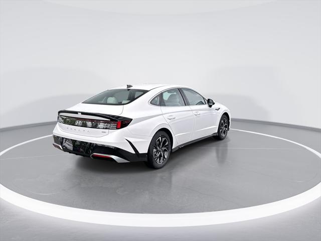 new 2025 Hyundai Sonata car, priced at $29,338