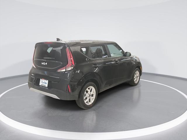 used 2025 Kia Soul car, priced at $17,994