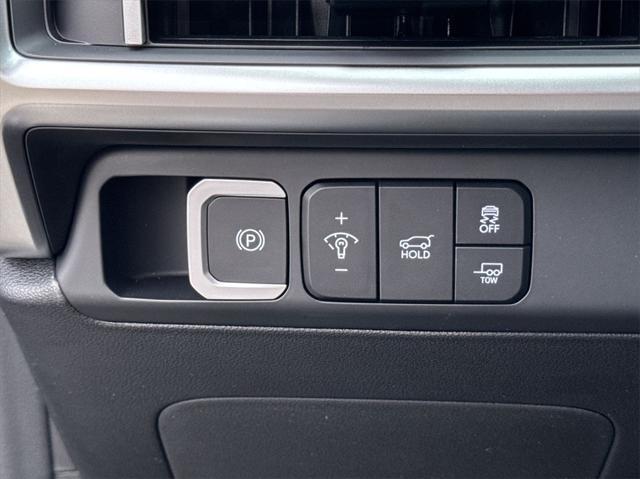new 2025 Hyundai Santa Fe car, priced at $40,462