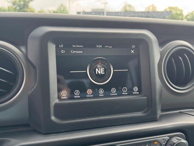 used 2022 Jeep Gladiator car, priced at $32,994