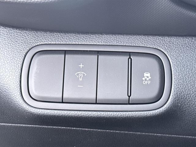 new 2025 Hyundai Venue car, priced at $24,133