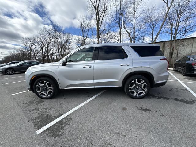 used 2024 Hyundai Palisade car, priced at $35,444