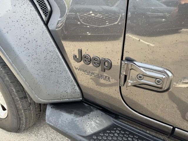 used 2022 Jeep Wrangler Unlimited car, priced at $29,844