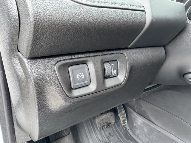 used 2023 GMC Acadia car, priced at $33,994