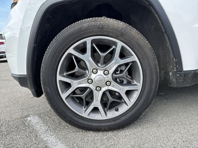 used 2021 Jeep Grand Cherokee car, priced at $25,494