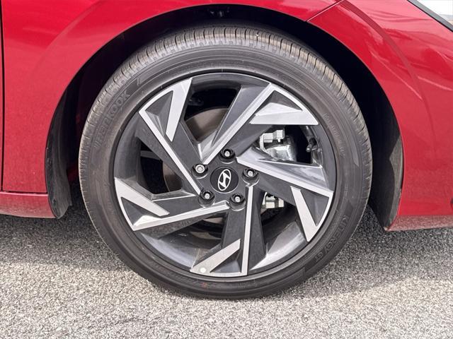 new 2025 Hyundai Elantra car, priced at $26,068