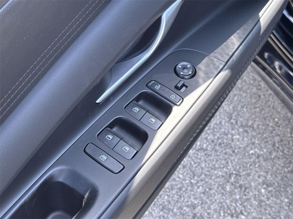 new 2025 Hyundai ELANTRA HEV car, priced at $22,593