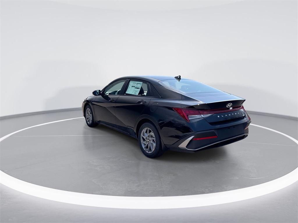 new 2025 Hyundai ELANTRA HEV car, priced at $22,593