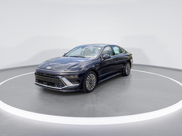 new 2025 Hyundai Sonata Hybrid car, priced at $37,053