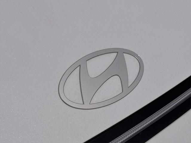 new 2025 Hyundai Sonata Hybrid car, priced at $37,999