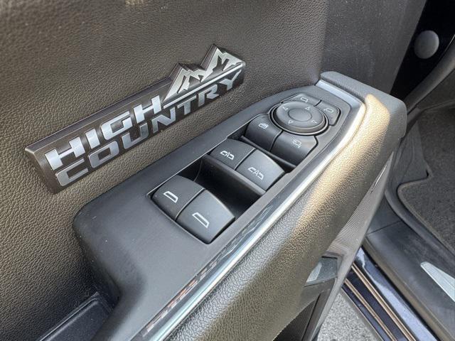 used 2022 Chevrolet Silverado 1500 car, priced at $42,994