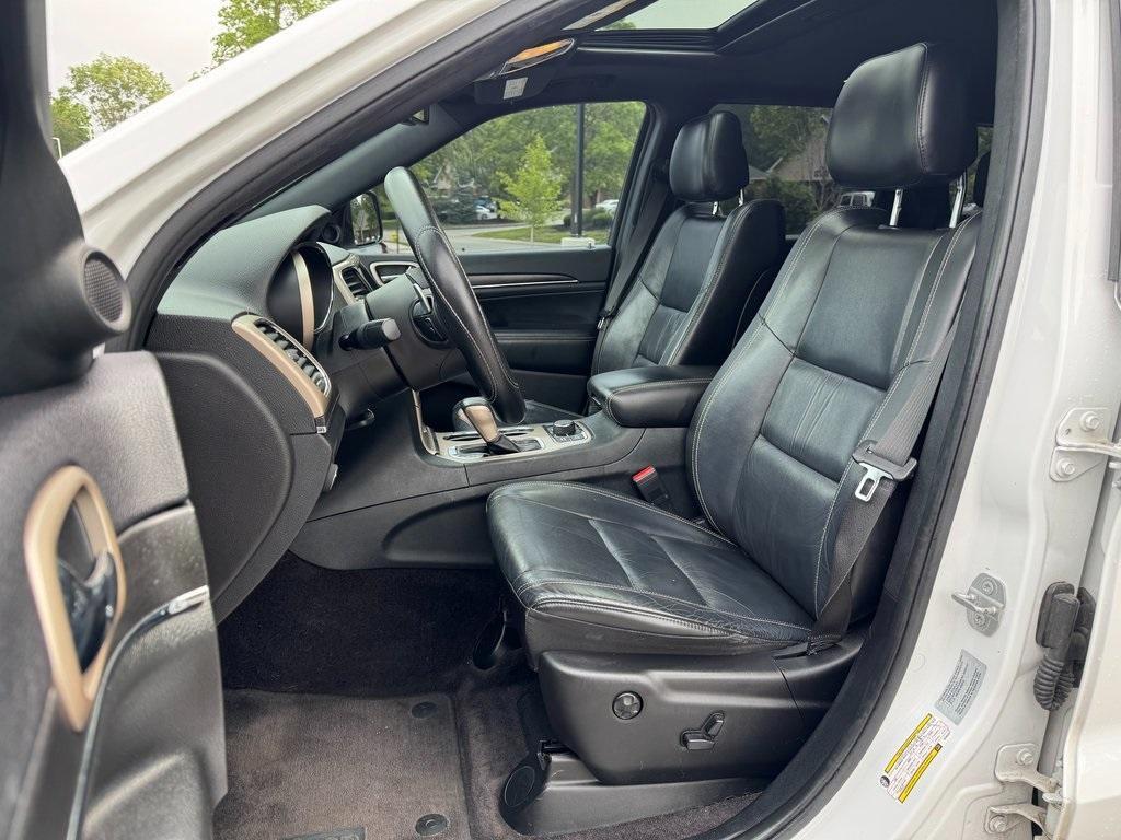 used 2016 Jeep Grand Cherokee car, priced at $13,444