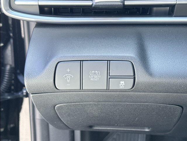 new 2025 Hyundai ELANTRA HEV car, priced at $25,074