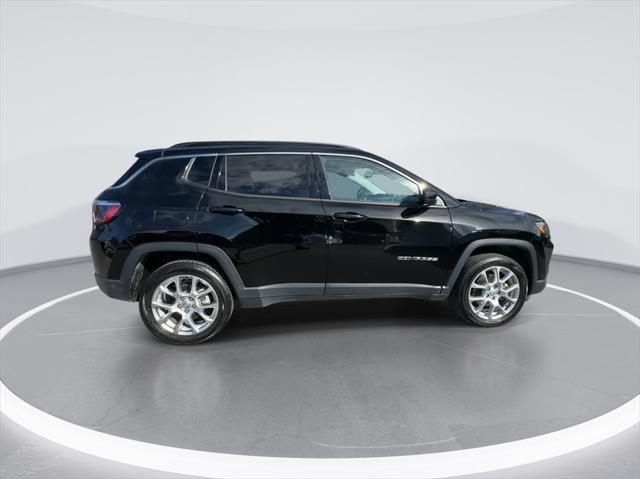 used 2022 Jeep Compass car, priced at $21,994