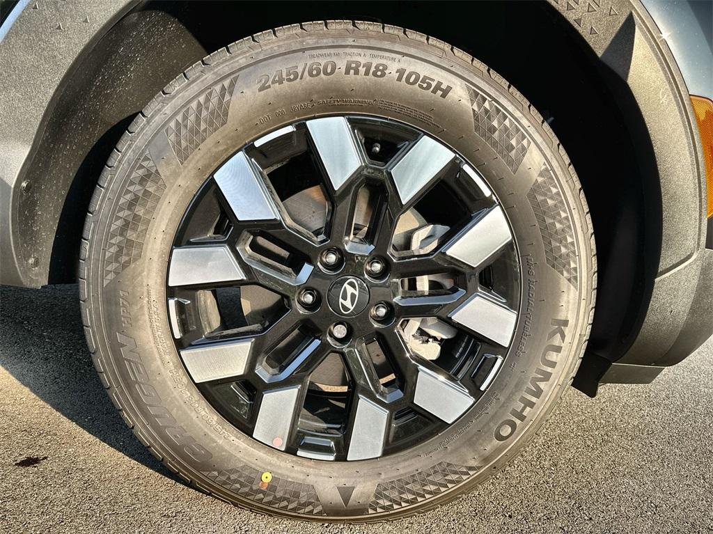 used 2025 Hyundai SANTA CRUZ car, priced at $29,494