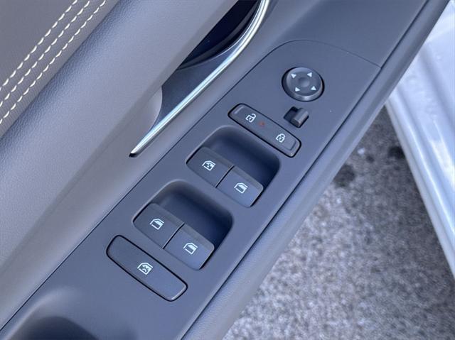 new 2025 Hyundai Elantra car, priced at $26,274