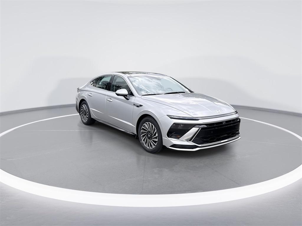 new 2025 Hyundai Sonata Hybrid car, priced at $34,042