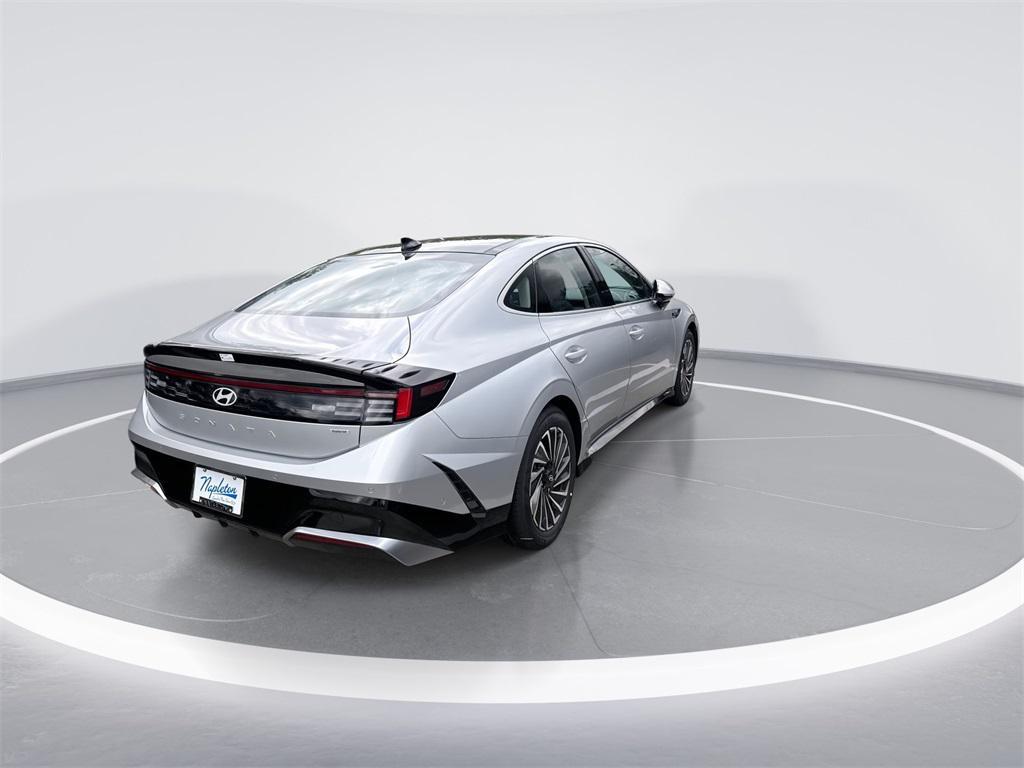 new 2025 Hyundai Sonata Hybrid car, priced at $34,042