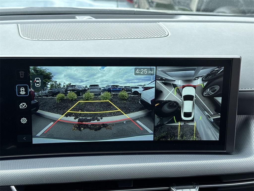 new 2025 Hyundai Sonata Hybrid car, priced at $34,042