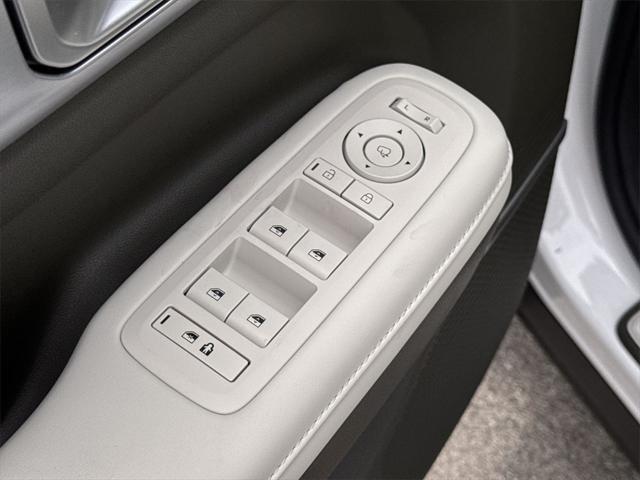 new 2025 Hyundai Santa Fe car, priced at $47,651