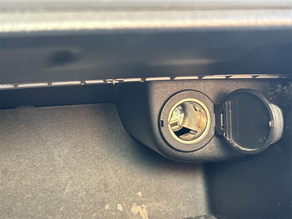 used 2012 Jeep Grand Cherokee car, priced at $7,994