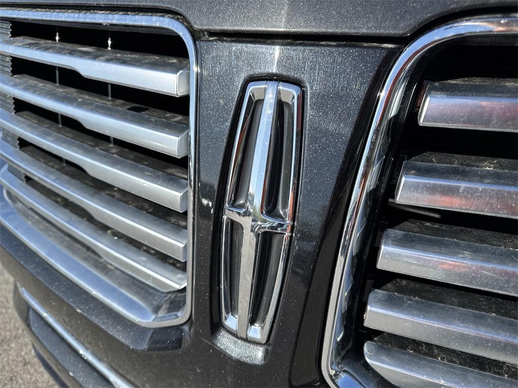 used 2015 Lincoln Navigator car, priced at $10,444