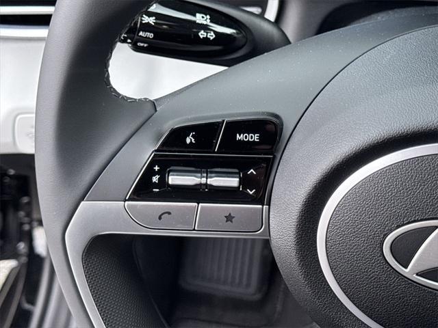 new 2025 Hyundai Elantra car, priced at $26,451