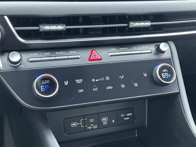 new 2025 Hyundai Sonata Hybrid car, priced at $30,817