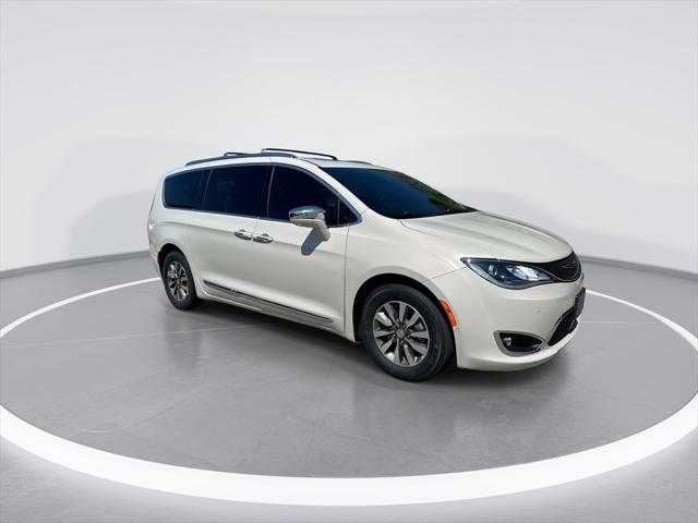 used 2020 Chrysler Pacifica Hybrid car, priced at $20,994