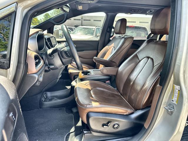 used 2020 Chrysler Pacifica Hybrid car, priced at $20,994