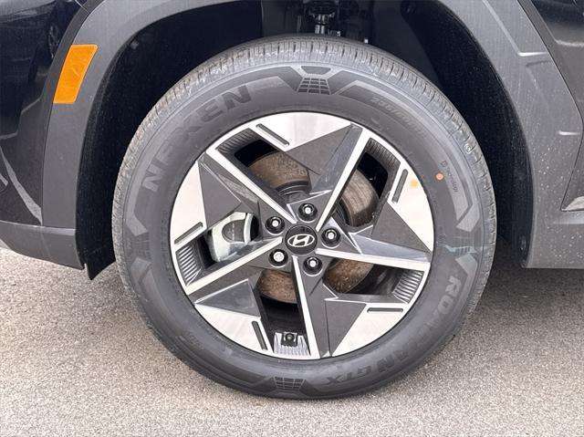 new 2025 Hyundai Tucson car, priced at $33,914