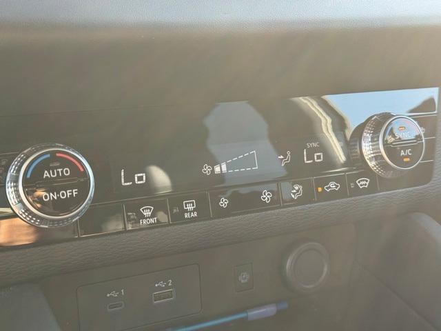 used 2024 Mitsubishi Outlander car, priced at $26,744