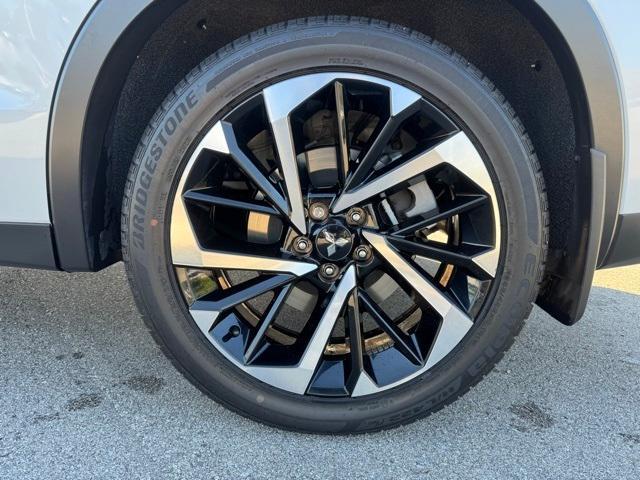 used 2024 Mitsubishi Outlander car, priced at $26,744