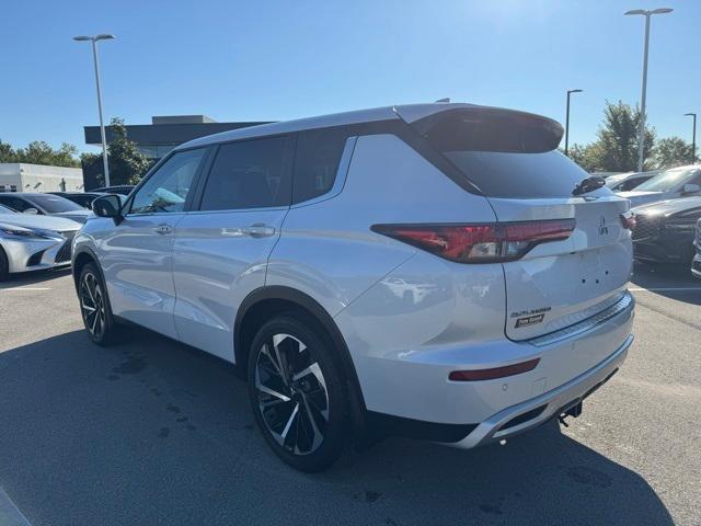 used 2024 Mitsubishi Outlander car, priced at $26,744