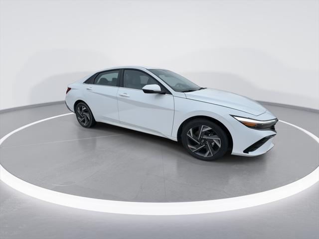 new 2025 Hyundai Elantra car, priced at $27,813