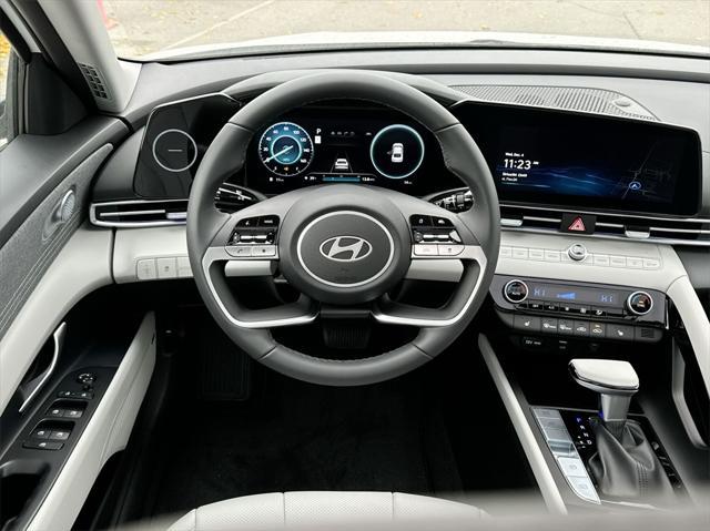 new 2025 Hyundai Elantra car, priced at $27,813