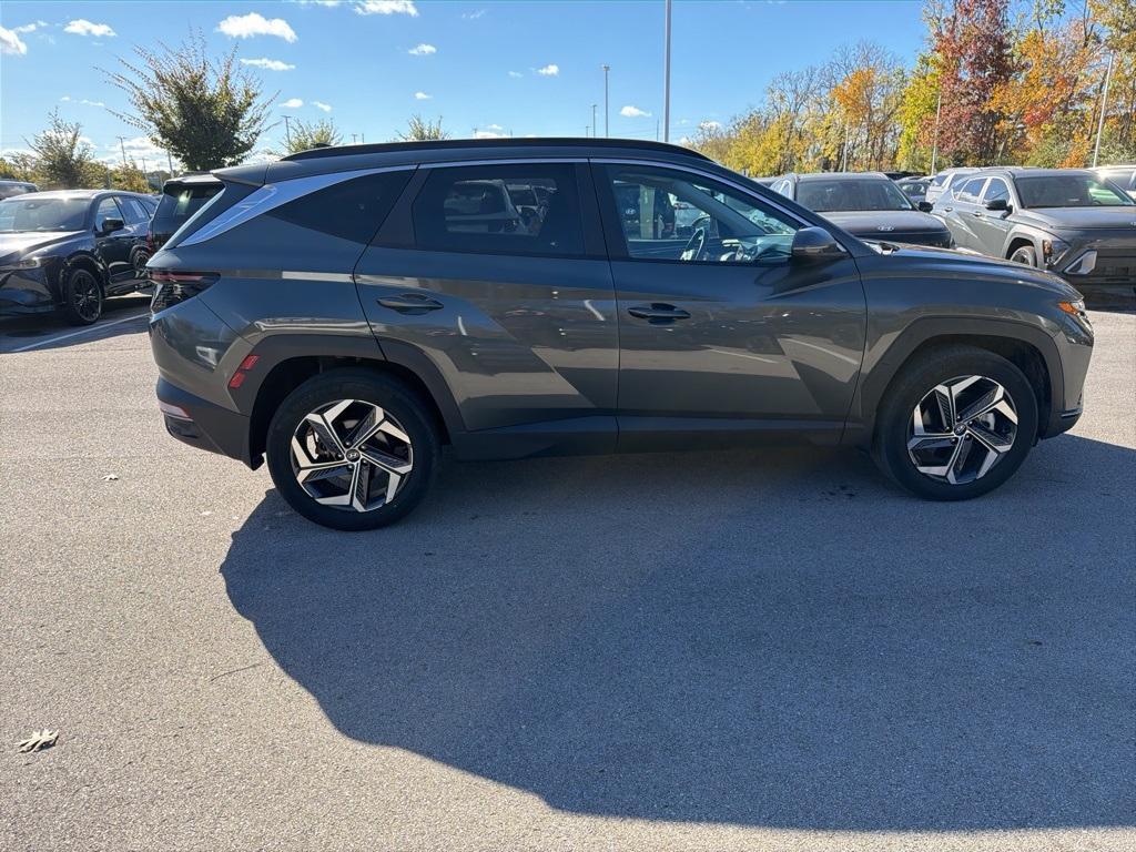used 2022 Hyundai TUCSON Hybrid car, priced at $22,994