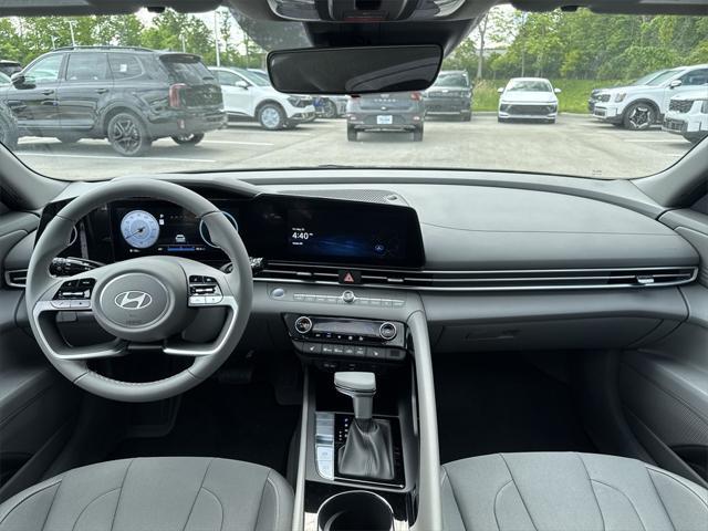 new 2025 Hyundai Elantra car, priced at $25,543