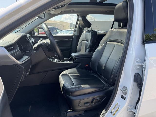 used 2022 Jeep Grand Cherokee L car, priced at $29,444