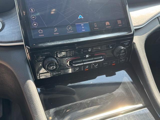 used 2022 Jeep Grand Cherokee L car, priced at $30,994