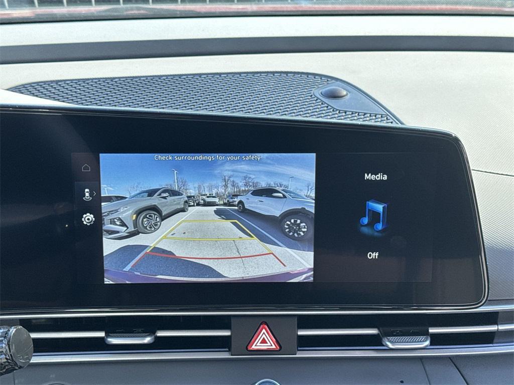 new 2025 Hyundai Elantra car, priced at $24,226