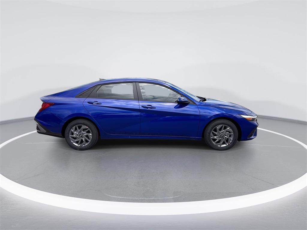 new 2025 Hyundai ELANTRA HEV car, priced at $22,173