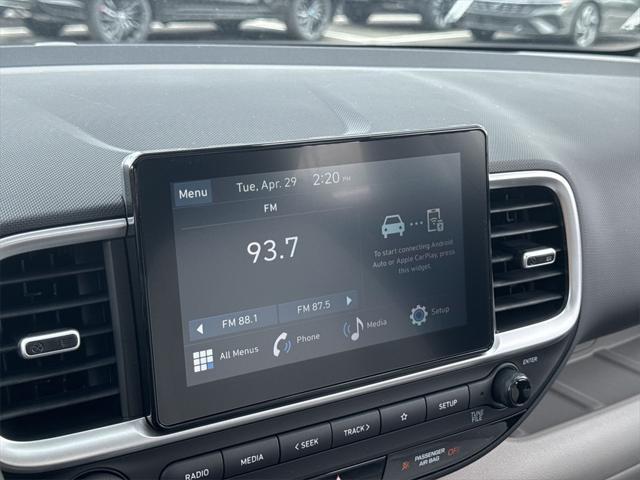 new 2025 Hyundai Venue car, priced at $22,966