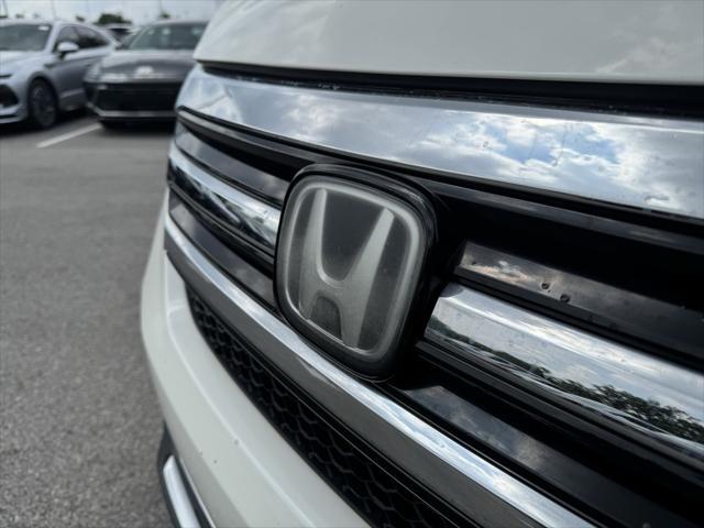 used 2018 Honda Pilot car, priced at $21,444
