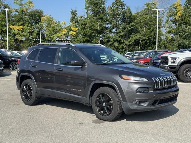 used 2015 Jeep Cherokee car, priced at $10,994