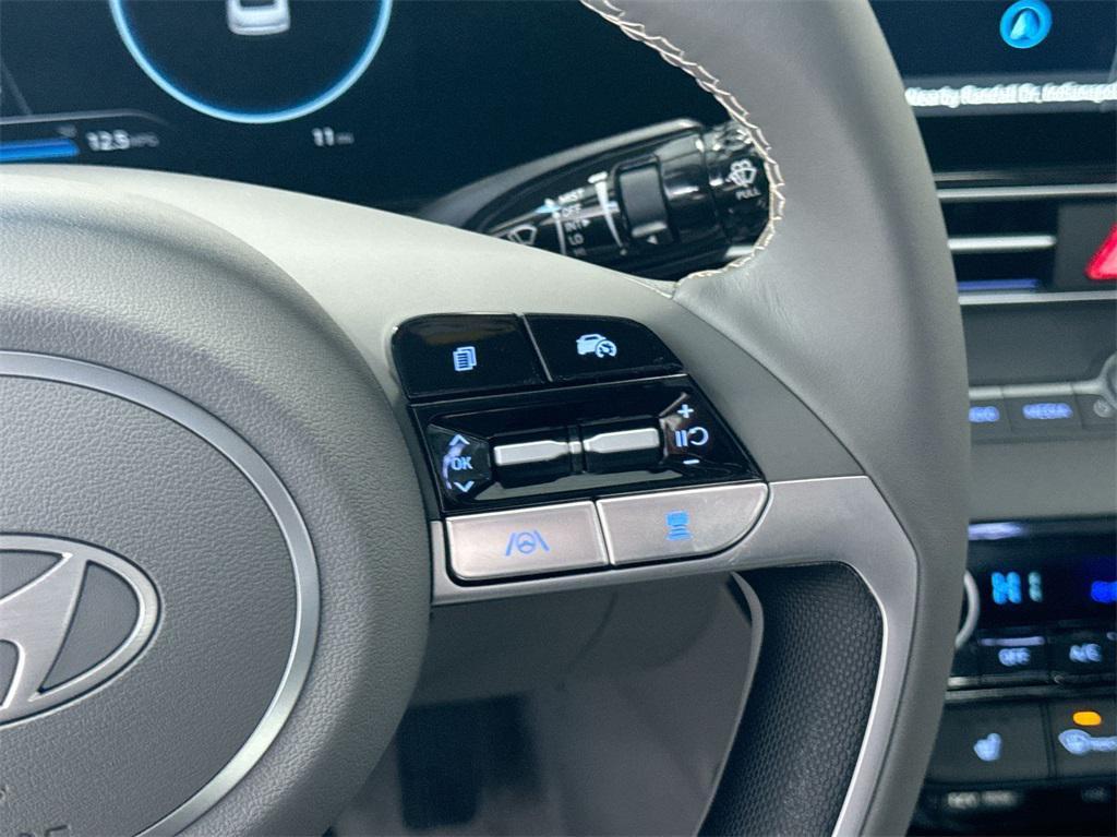 new 2025 Hyundai Elantra car, priced at $23,466